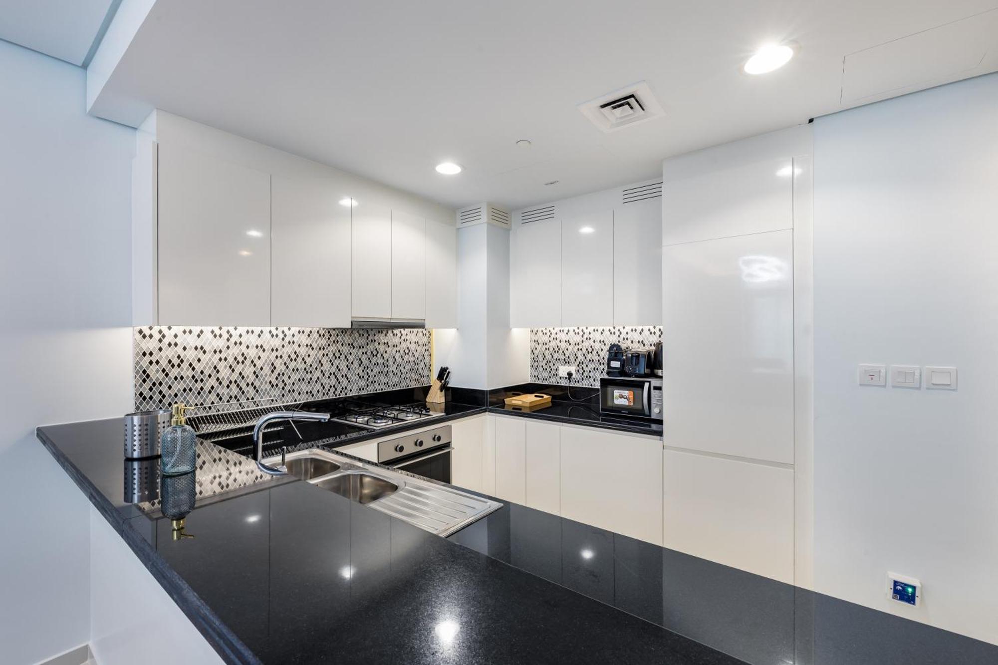 ドバイAliving Luxe 2Br With Burj Khalifa View Infinity Pool Midtown-4704アパートメント エクステリア 写真